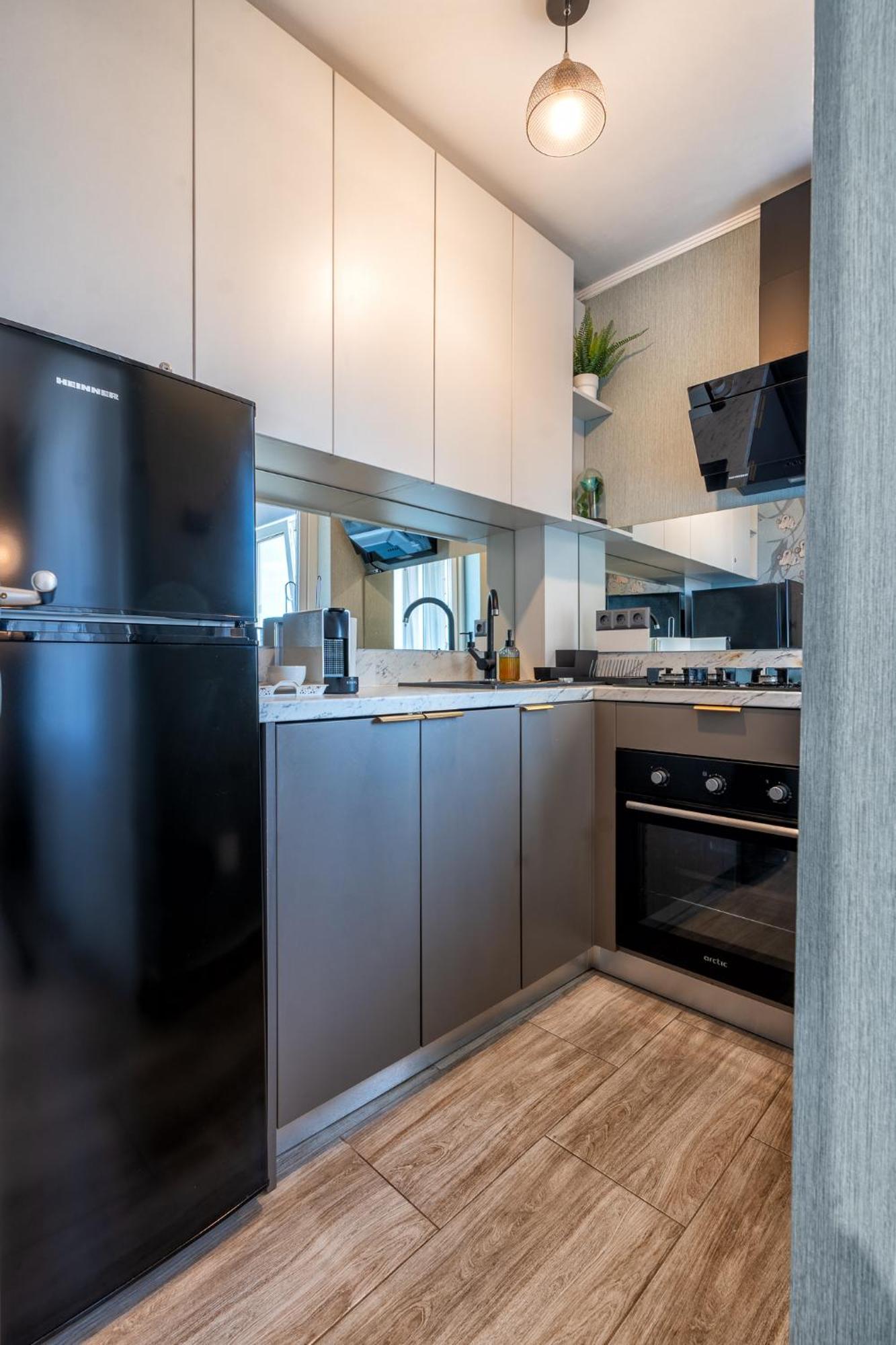 Marcos Studio Nice And Cozy Pitesti Ngoại thất bức ảnh
