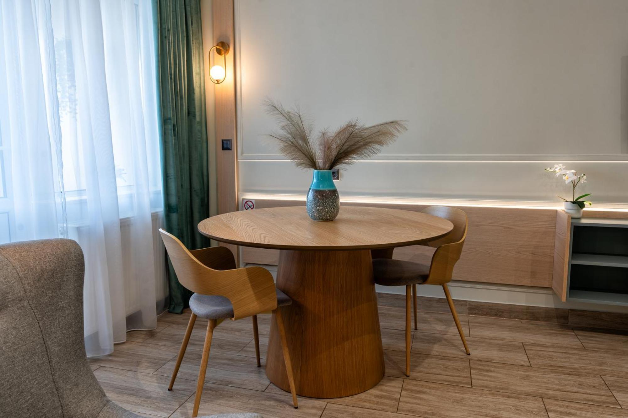 Marcos Studio Nice And Cozy Pitesti Ngoại thất bức ảnh
