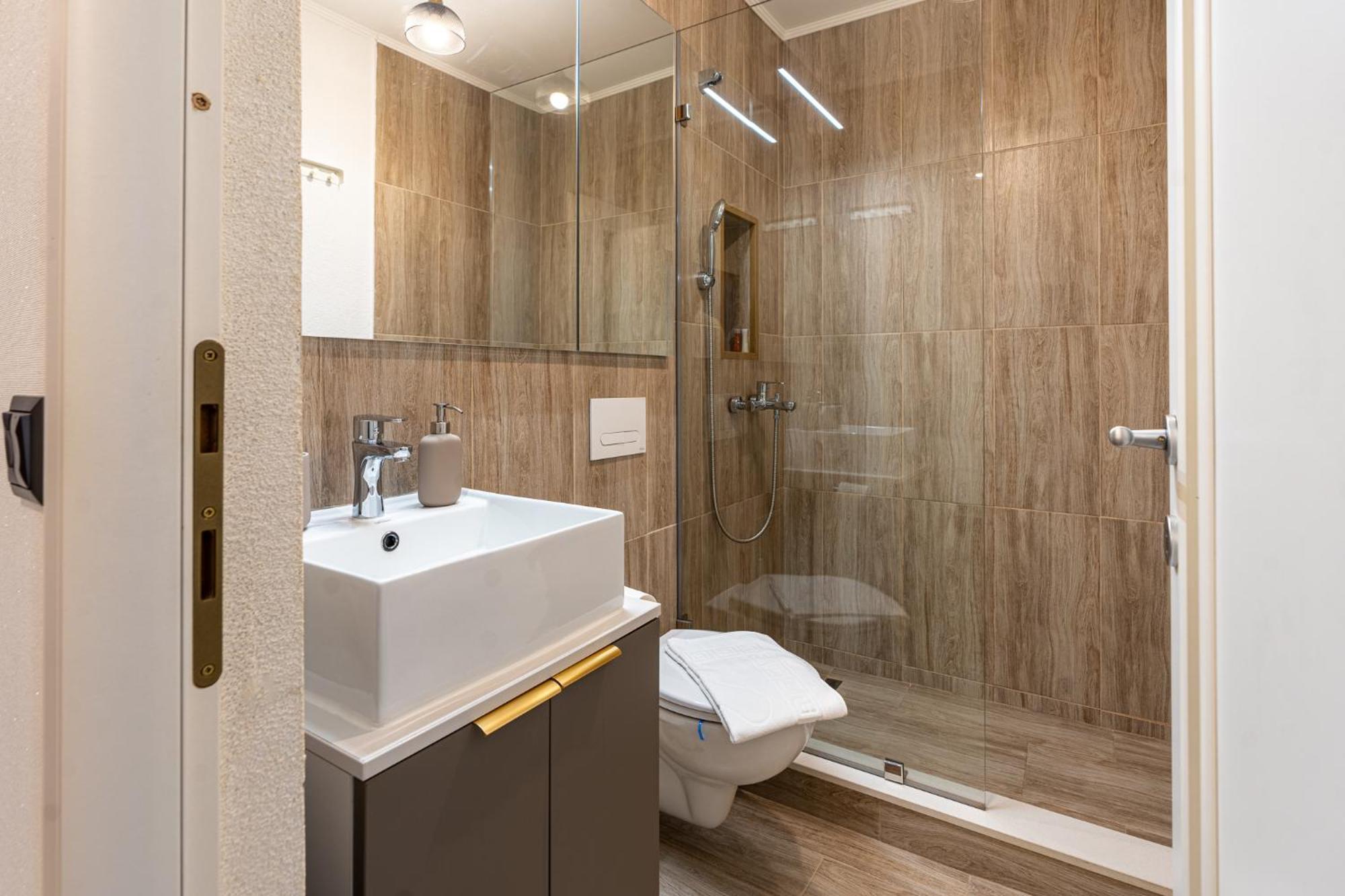 Marcos Studio Nice And Cozy Pitesti Ngoại thất bức ảnh
