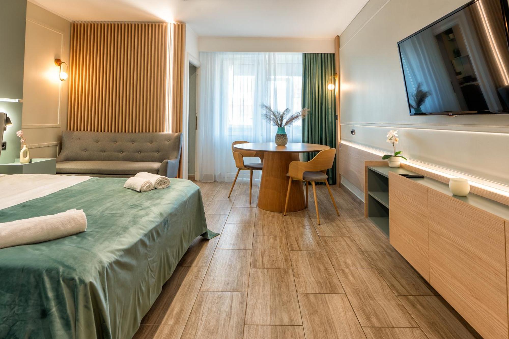 Marcos Studio Nice And Cozy Pitesti Ngoại thất bức ảnh